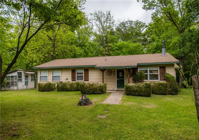 Homes for sale in Siloam Springs, AR | 14370 S Hwy 43, Siloam Springs, AR 72761 | MLS# 1345213