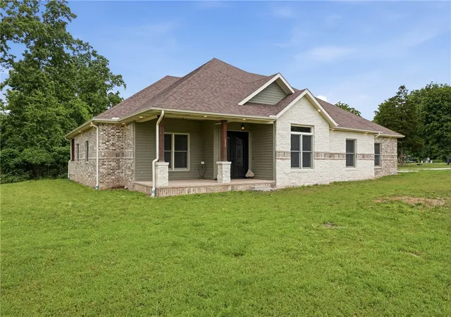 Homes for sale in Green Forest, AR | 349 County Road 8491, Green Forest, AR 72638 | MLS# 1345709