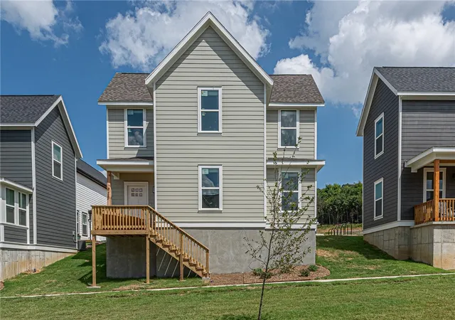 Homes for sale in Fayetteville, AR | 932 S Laramie Hts, Fayetteville, AR 72704 | MLS# 1345631