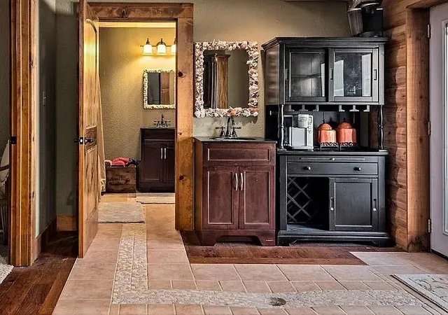 Photo 3 of Single family home for sale at 463 County Rd 2281, Eureka Springs, AR 72631 | MLS# 1346817 | Listing updated on 2026-05-10