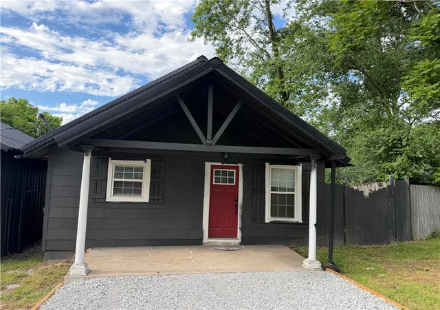 2nd image of 813 E Central, Siloam Springs, AR 72761 | MLS# 1345622