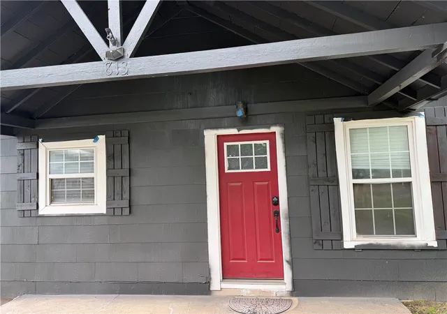 Photo 5 of Single family home for sale at 813 E Central St, Siloam Springs, AR 72761 | MLS# 1345622 | Listing updated on 2026-07-20