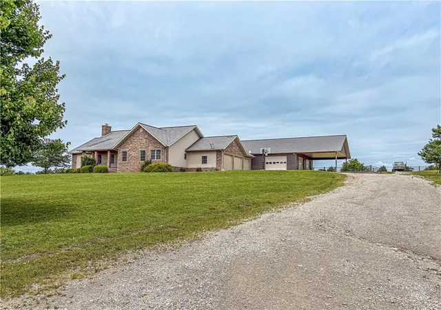 1st image of 1058 Cr 401, Berryville, AR 72616 | MLS# 1345624