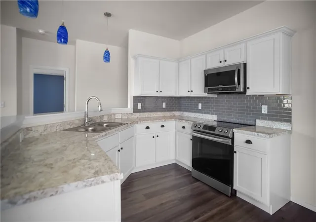 Photo 5 of Sale Pending at 829 S Katlyn Dr, Siloam Springs, AR 72761 | MLS# 1346859 | Listing updated on 2026-05-12