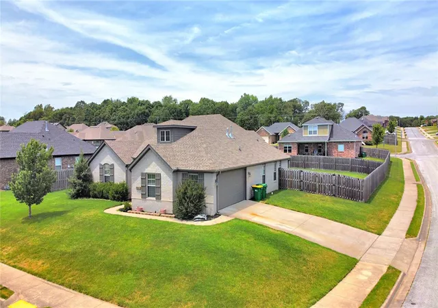 Homes for sale in Centerton, AR | 1500 Aniston Rd, Centerton, AR 72719 | MLS# 1345608