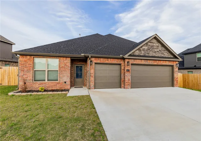 Photo 2 of Single family home for sale at 6601 Sw Acacia St, Bentonville, AR 72713 | MLS# 1346873 | Listing updated on 2026-08-27