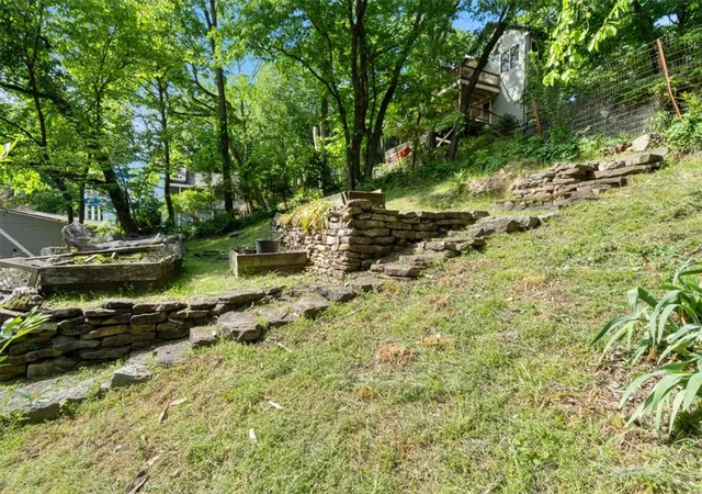 23rd image of 13 Pine St, Eureka Springs, AR 72632 | MLS# 1345542