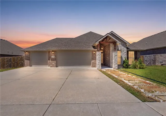 2nd image of 520 Arkansas Black, Bentonville, AR 72712 | MLS# 1345011