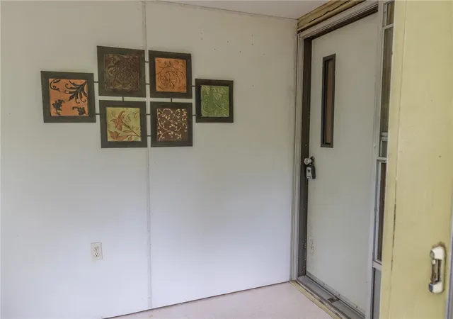 4th image of 1247 W First St, Lead Hill, AR 72644 | MLS# 1345214