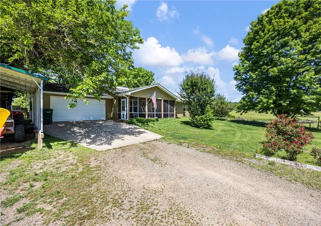 Photo 1 of Single family home for sale at 148 Shady Ln, Russellville, AR 72802 | MLS# 1346922 | Listing updated on 2026-07-30