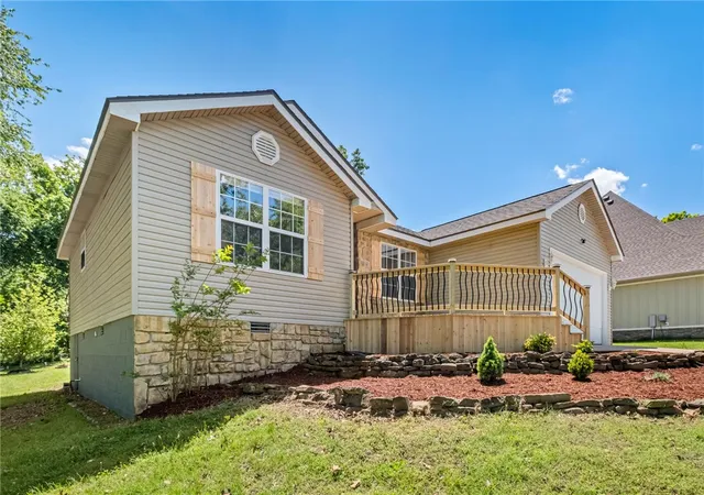 2nd image of 4 Kirkoswald Ln, Bella Vista, AR 72715 | MLS# 1345459