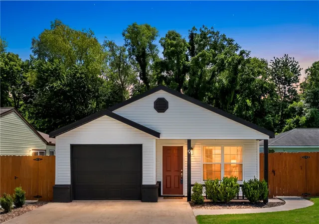 Homes for sale in Bentonville, AR | 9 Brookhollow Pl, Bentonville, AR 72712 | MLS# 1346897