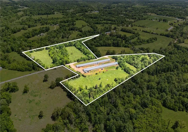 31st image of 748 Madison 8440 Rd, Huntsville, AR 72740 | MLS# 1347078