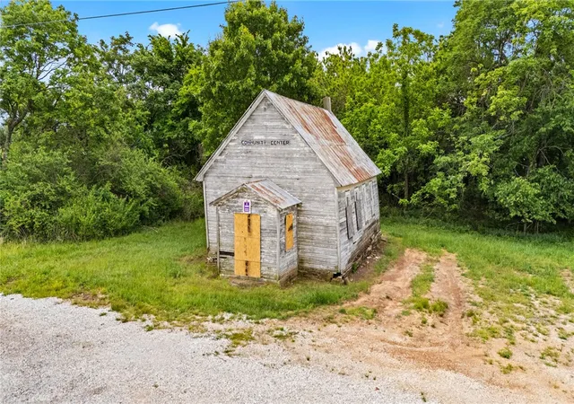 Homes for sale in Lincoln, AR | 20825 Gem Rd, Lincoln, AR 72744 | MLS# 1347079