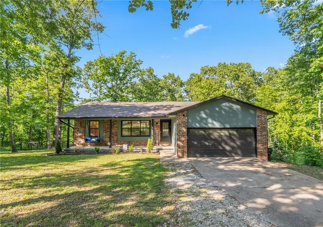 1st image of 104 Ne Red Fox Rd, Gravette, AR 72736 | MLS# 1346915