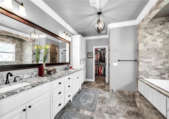 Homes for sale in Bentonville, AR | 4010 Ne Miner Ct, Bentonville, AR 72712 | MLS# 1347018