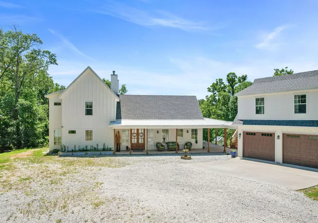 Homes for sale in Rogers, AR | 15933 Railroad Cut Rd, Rogers, AR 72756 | MLS# 1346988