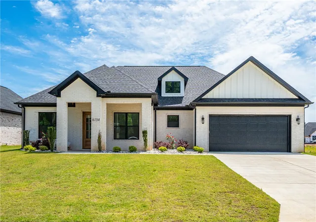 1st image of 6154 Majestic Waters Dr, Benton, AR 72002 | MLS# 1347214