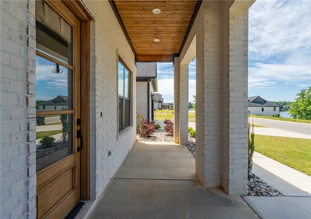 5th image of 6154 Majestic Waters Dr, Benton, AR 72002 | MLS# 1347214