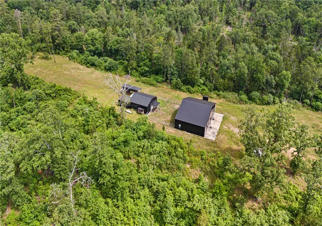 4th image of 10606 Hickory Grove Rd, Belleville, AR 72824 | MLS# 1346974