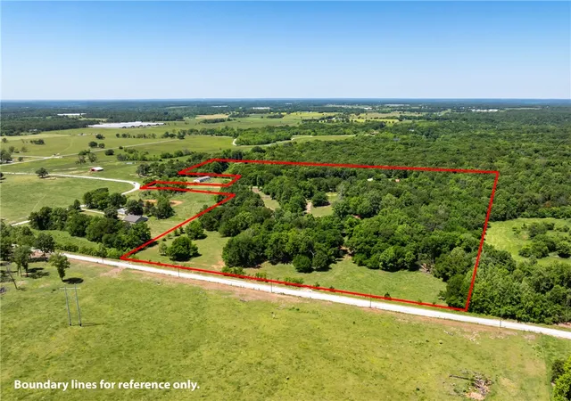 3rd image of 22212 W Big Springs Rd, Gravette, AR 72736 | MLS# 1347029