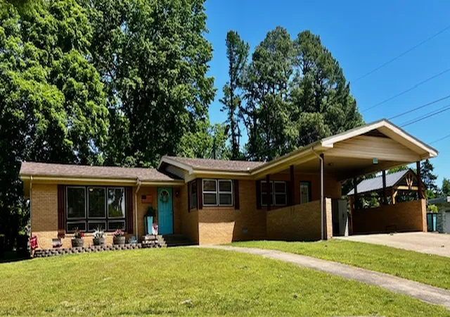 1st image of 1605 Cherokee Cir, Harrison, AR 72601 | MLS# 1346910
