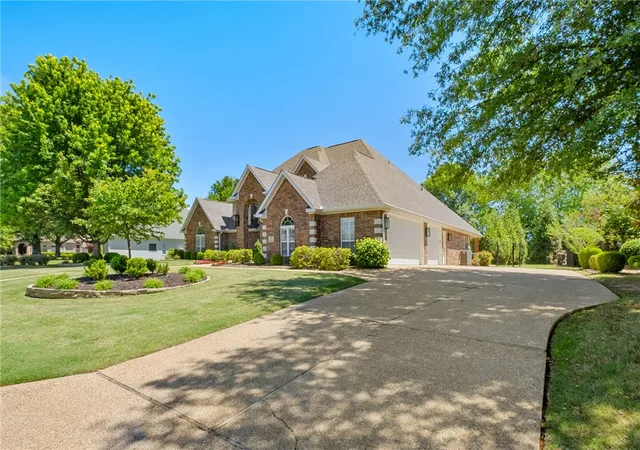 4th image of 3 S Sherwood Dr, Rogers, AR 72758 | MLS# 1346900