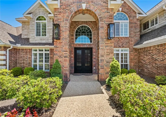 5th image of 3 S Sherwood Dr, Rogers, AR 72758 | MLS# 1346900