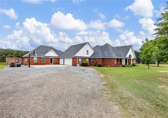 Homes for sale in Russellville, AR | 81 Double Springs Rd, Russellville, AR 72802 | MLS# 1347161