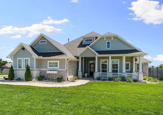 Homes for sale in Pea Ridge, AR | 1601 Higgins St, Pea Ridge, AR 72751 | MLS# 1347399