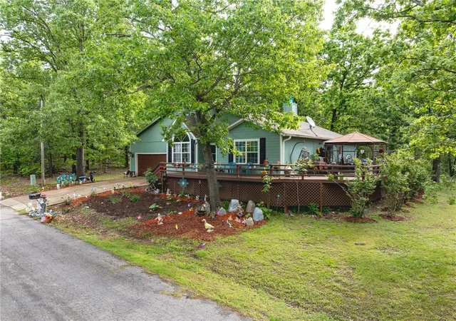 Photo 2 of Single family home for sale at 9 Aberdeen Ln, Bella Vista, AR 72715 | MLS# 1347410 | Listing updated on 2026-05-29