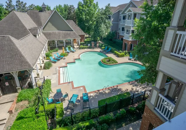 Homes for sale in Fayetteville, AR | 4261 Ne Meadow Creek Cir #306, Fayetteville, AR 72703 | MLS# 1347190