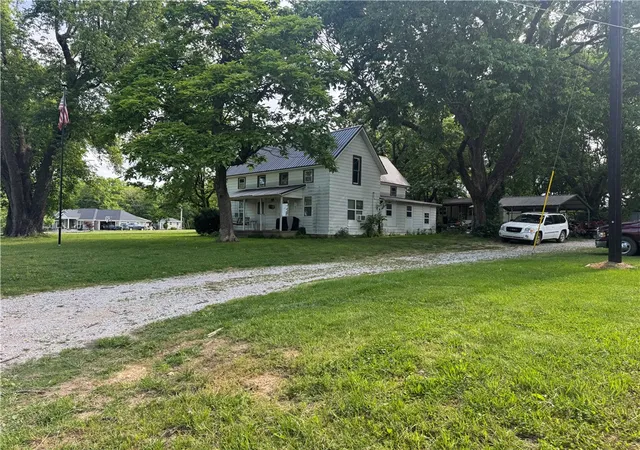 2nd image of 19066 Clear Water Rd, Springdale, AR 72762 | MLS# 1347403