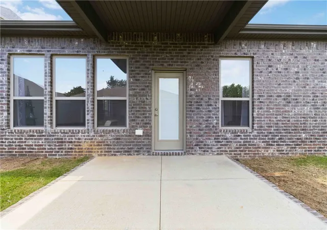 Homes for sale in Bentonville, AR | 4503 Sw Birmingham St, Bentonville, AR 72713 | MLS# 1347257