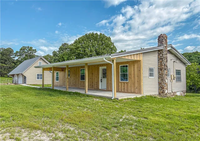 3rd image of 1265 Mc 4044, Yellville, AR 72687 | MLS# 1347205