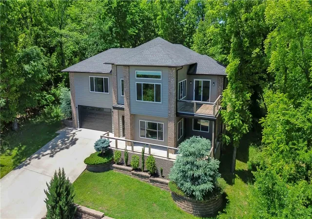 3rd image of 53 Chelmsworth Dr, Bella Vista, AR 72715 | MLS# 1347400