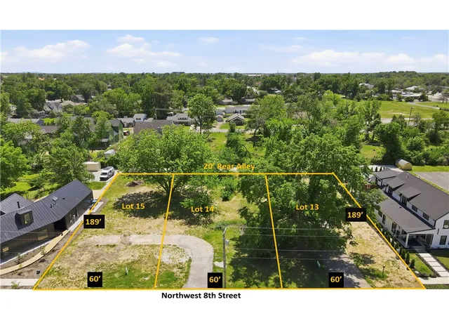 Photo 3 of Sale Pending at 827 NW 8th Street, Bentonville, AR 72712 | MLS# 1345569 | Listing updated on 2026-09-28