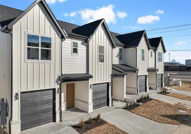 3rd image of 1714 Cuppett Cir, Pea Ridge, AR 72751 | MLS# 1347069