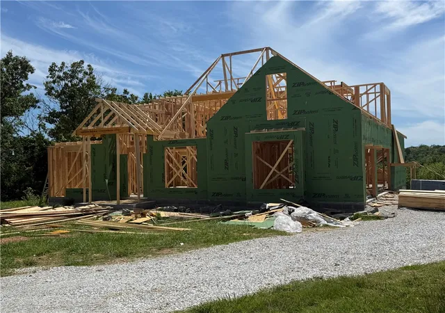 3rd image of 1362 Duffers Ct, Cave Springs, AR 72718 | MLS# 1347608