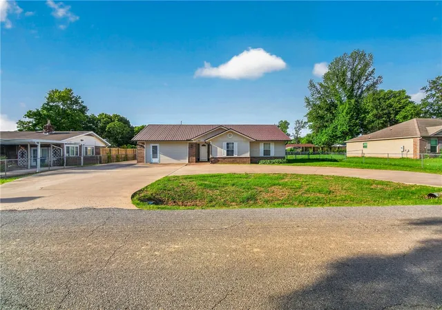 1st image of 155 Frost St, Pea Ridge, AR 72751 | MLS# 1347461