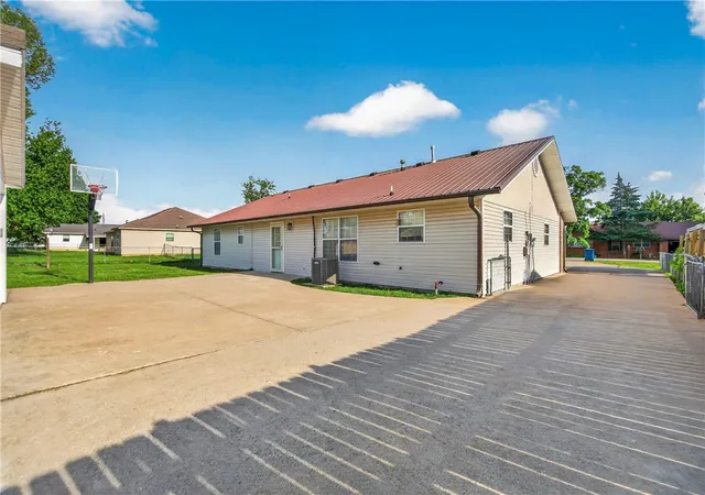 26th image of 155 Frost St, Pea Ridge, AR 72751 | MLS# 1347461