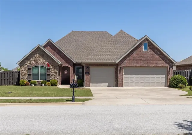 1st image of 4846 W Wales Dr, Fayetteville, AR 72704 | MLS# 1347655
