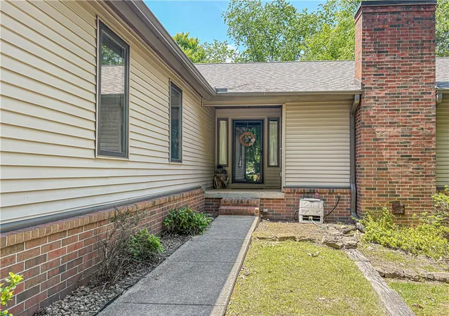 3rd image of 221 Approach Dr, Harrison, AR 72601 | MLS# 1347692