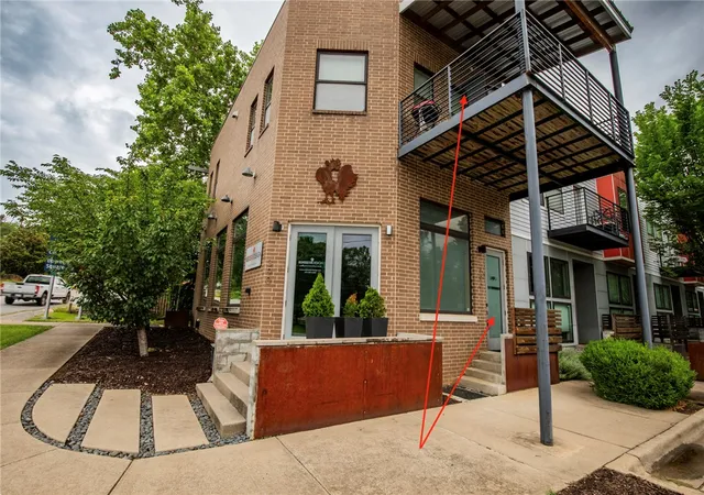 1st image of 390 W 5th St #2, Fayetteville, AR 72701 | MLS# 1347645