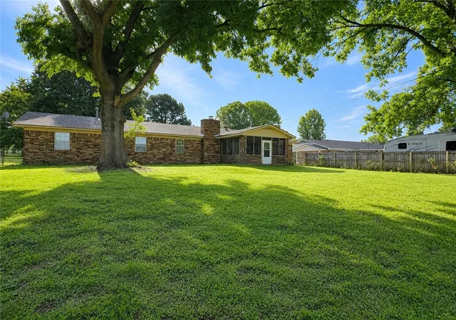 Homes for sale in Clarksville, AR | 202 Meadow Pl, Clarksville, AR 72830 | MLS# 1347695