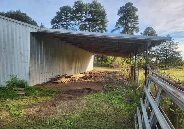 Homes for sale in Ozark, AR | 5930 Liberty Rd, Ozark, AR 72949 | MLS# 1347611