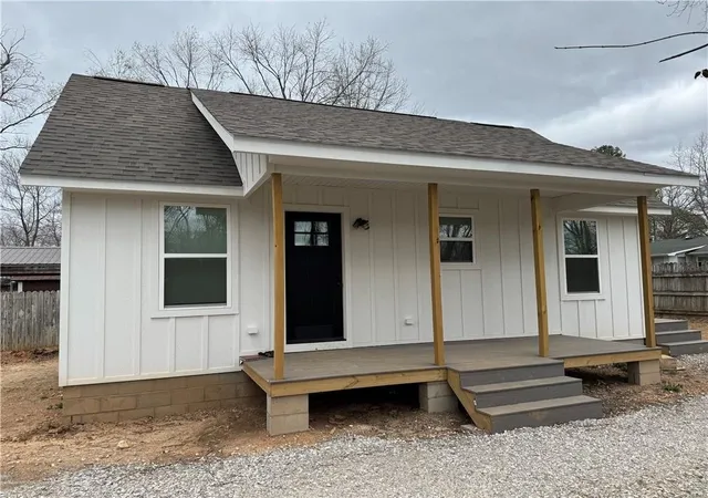 1st image of 313 Douglas St, Berryville, AR 72616 | MLS# 1347374