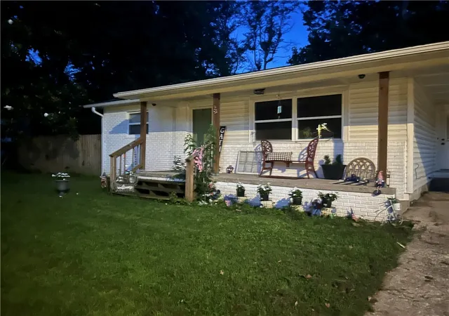 1st image of 205 Se El Paso St, Gravette, AR 72736 | MLS# 1347715