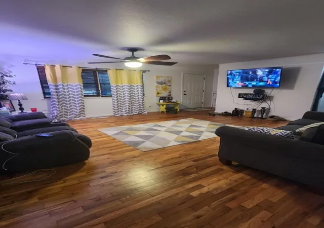 2nd image of 205 Se El Paso St, Gravette, AR 72736 | MLS# 1347715