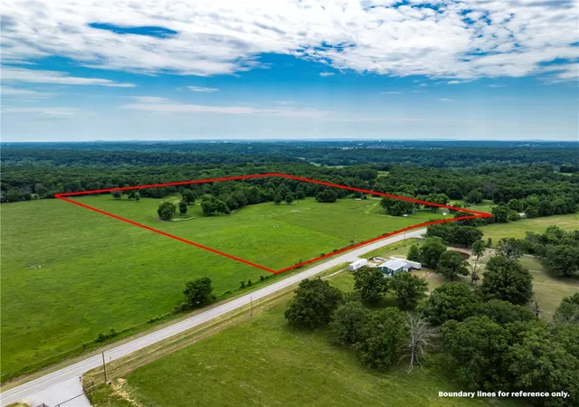 Photo 4 of House for sale at 13434 43 Highway, Siloam Springs, AR 72761 | MLS# 1347744 | Listing updated on 2026-06-05